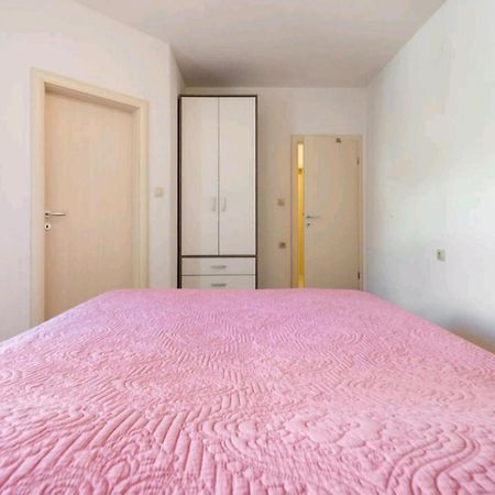 Amazing Apartment In Selca With Wifi Экстерьер фото