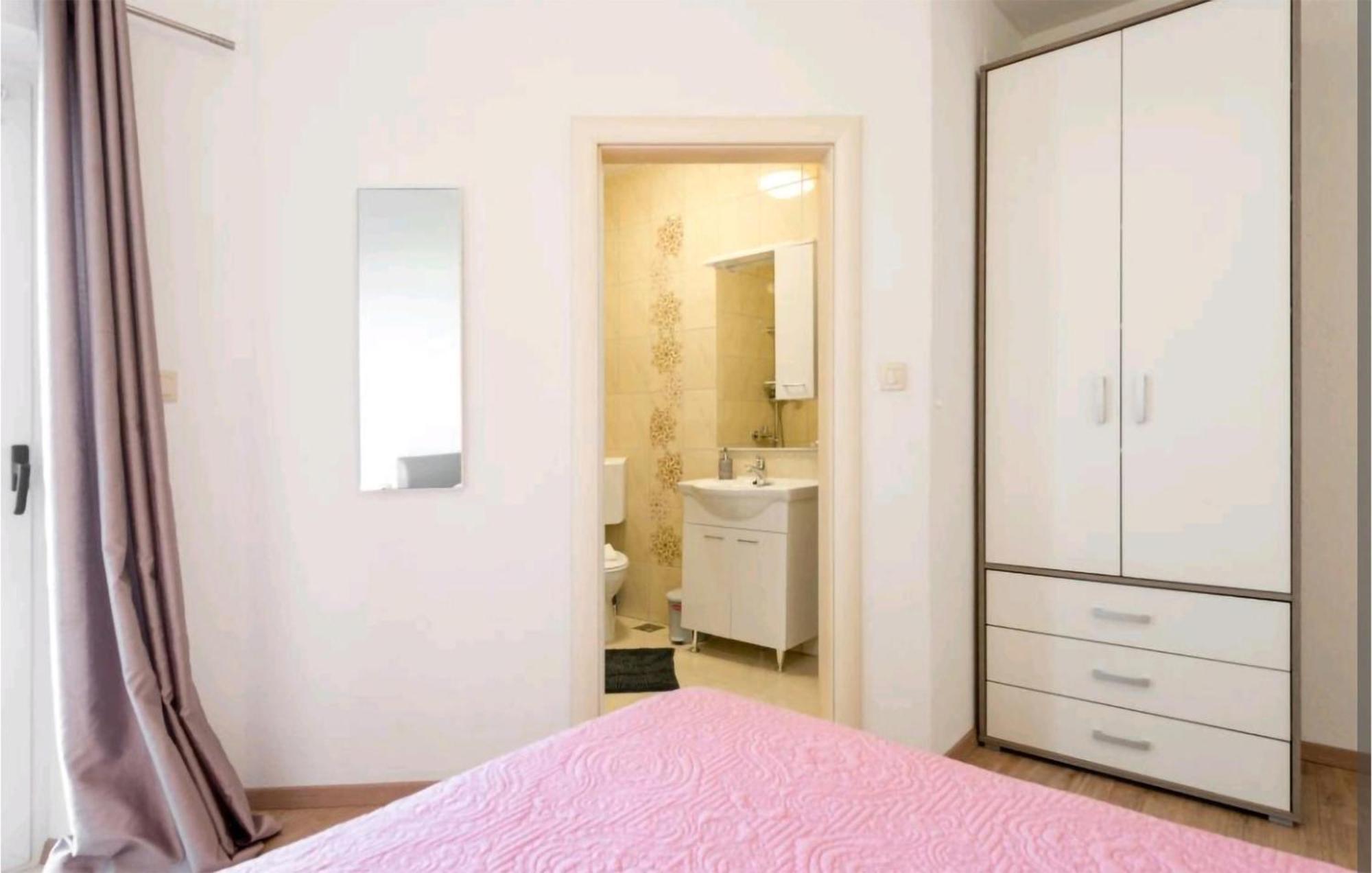 Amazing Apartment In Selca With Wifi Экстерьер фото