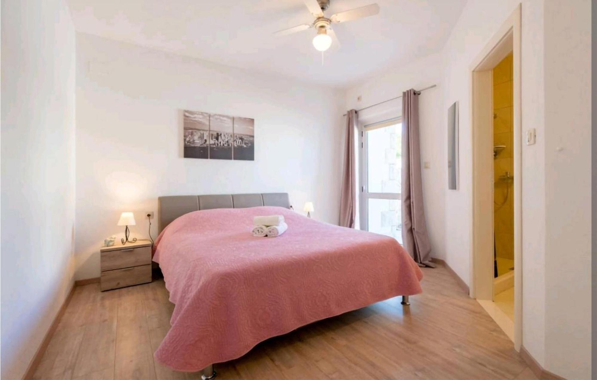 Amazing Apartment In Selca With Wifi Экстерьер фото