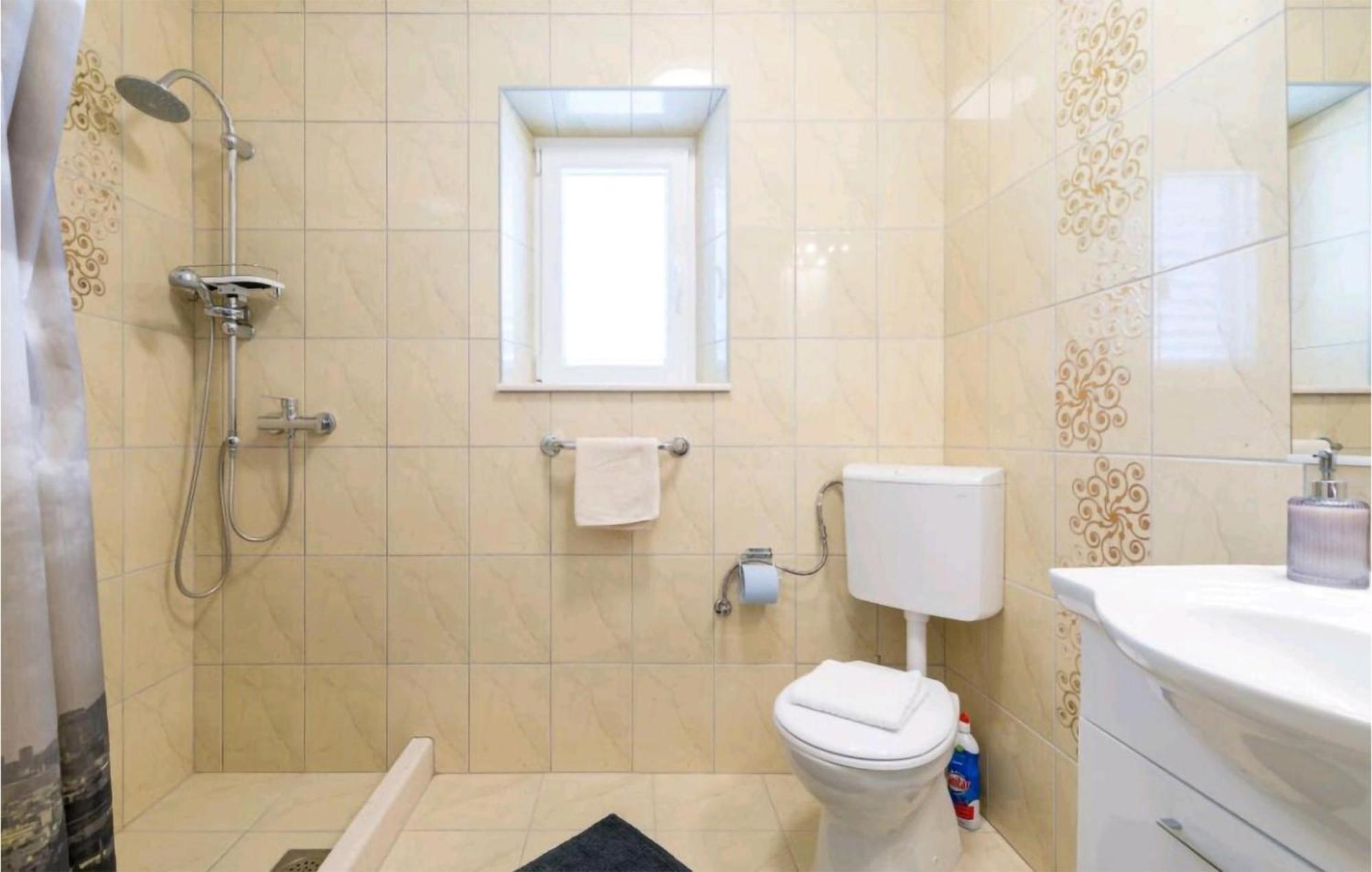 Amazing Apartment In Selca With Wifi Экстерьер фото